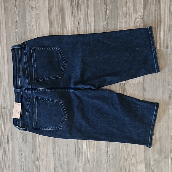 46.  NYDJ women jeans bermuda size 6 - Picture 2 of 5